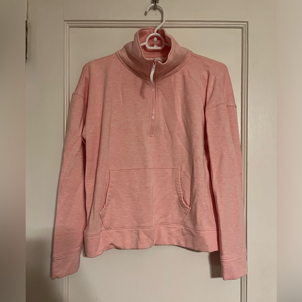 Vineyard Vines sweatshirt